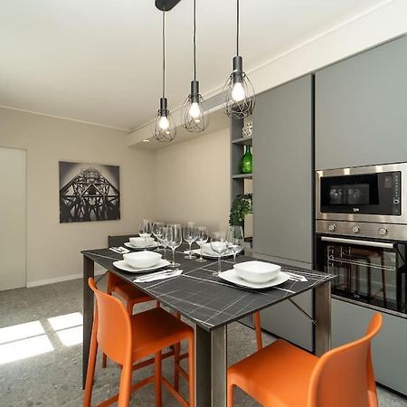 Apt 2 Min From The Cathedral With Private Parking Como Buitenkant foto